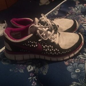 White and purple Nike free size women 9.5
