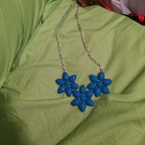 Blue flower necklace