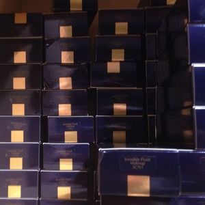 Estee Lauder Invisible Foundation