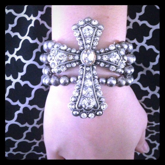 Super cute blingy bracelet!!!!