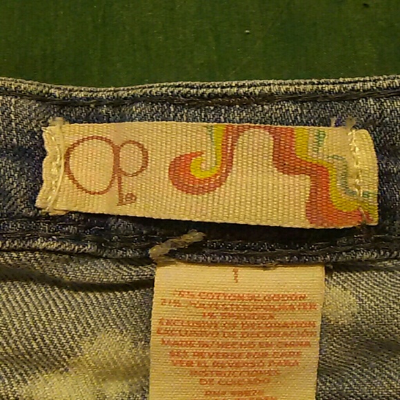 O.p - Picture 2 of 3