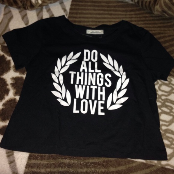 Crop top/ no tag but never been worn
