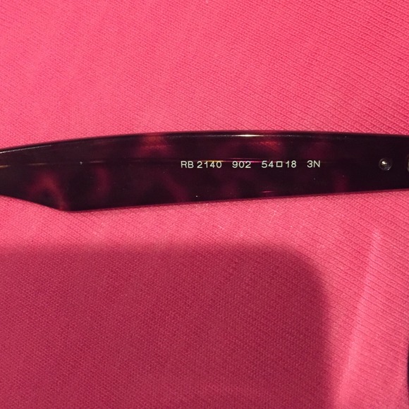Ray-Ban wayfarer sunglasses main image 4