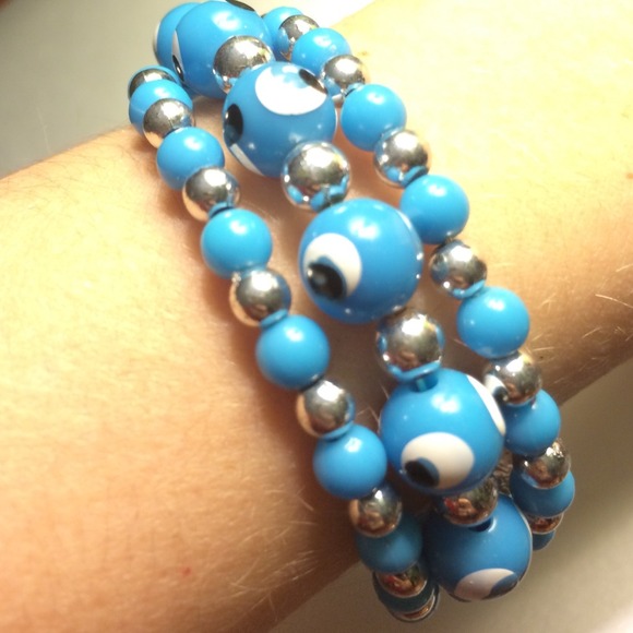 Light blue "evil eye" bracelet