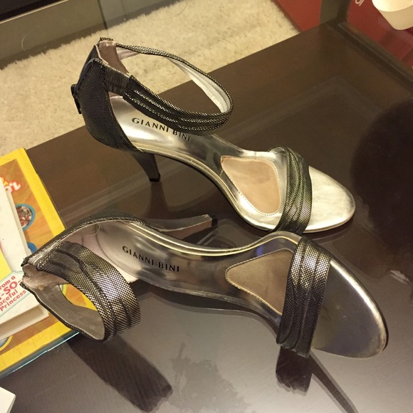 Gianni Bini heels