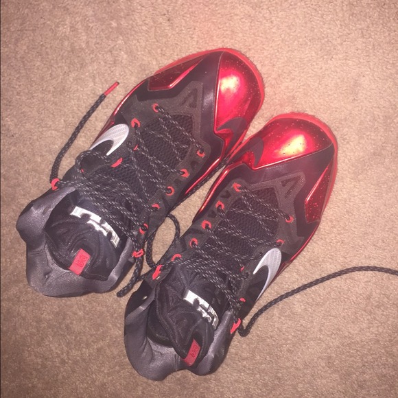 Lebron 12 away