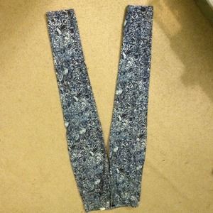 Blue and white patterned pants