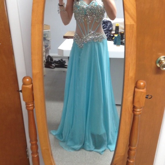 PROM DRESS😍