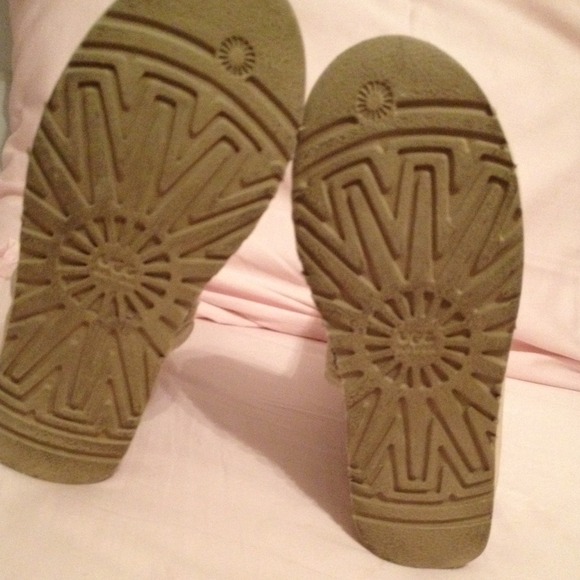 sequin uggs size 5 sequin uggs size 5