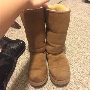 Classic tall Uggs in chestnut.