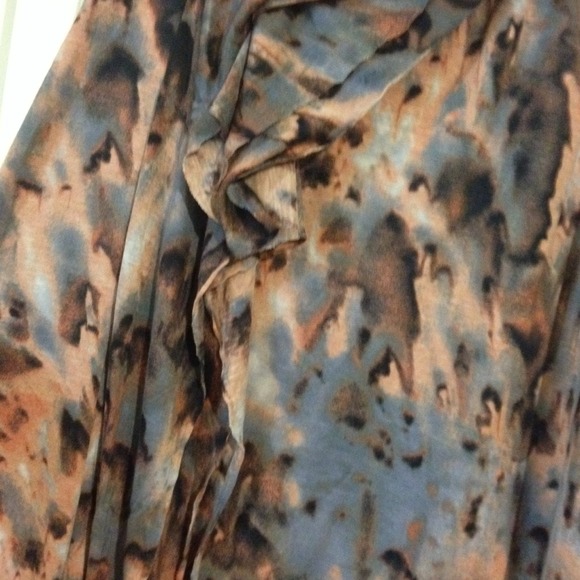 Print Side Ruffle Tunic - Picture 2 of 2