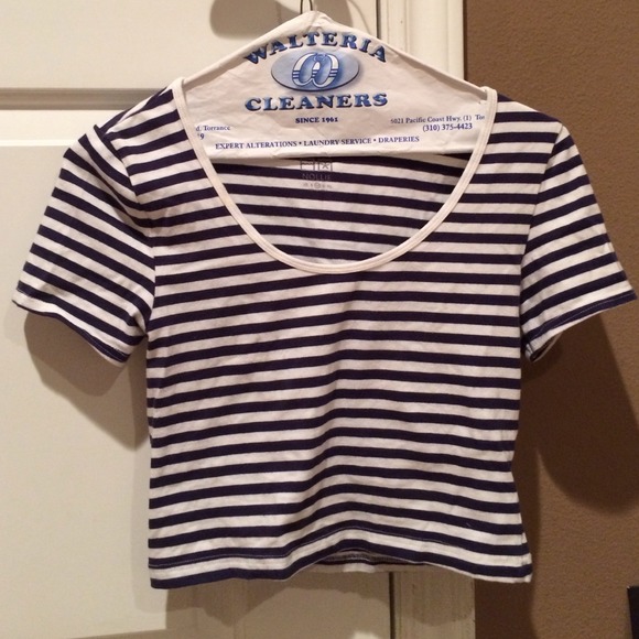 Pacsun cropped top
