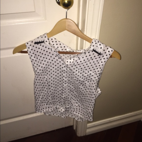 black&white top