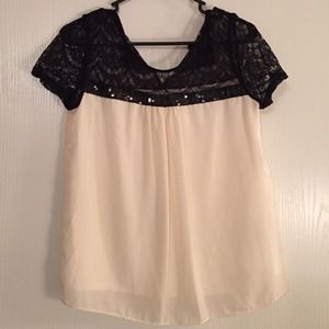 Jessica Simpson short sleeve