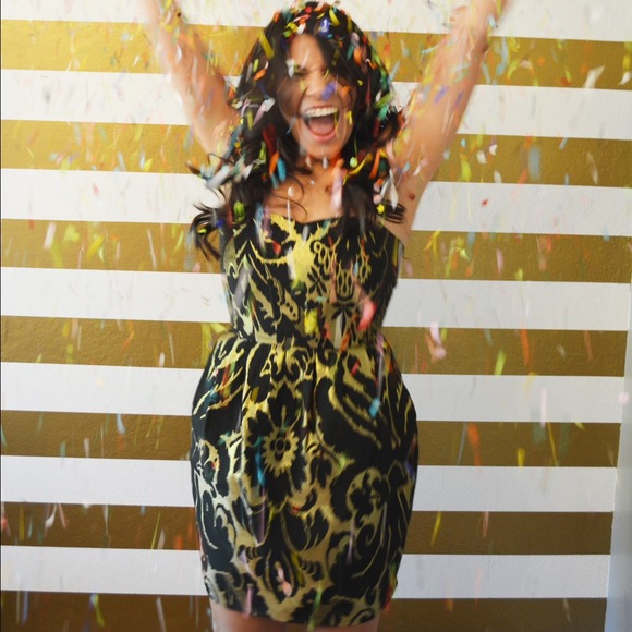 H&M Dresses - H&M Strapless Black & Gold Brocade Dress H&M Dresses - H&M Strapless Black & Gold Brocade Dress