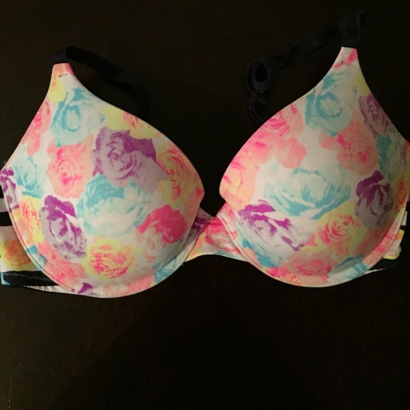 vs bra sold