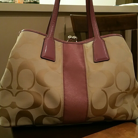 Original Coach pink purse w/matching wallet bundle - Picture 2 of 4