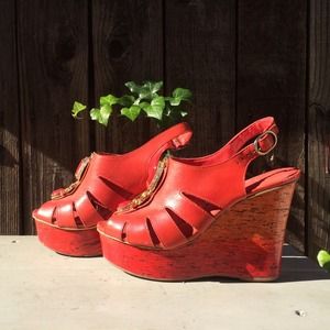 BCBGENERATION Drama Jeweled Wedge Size 6.5