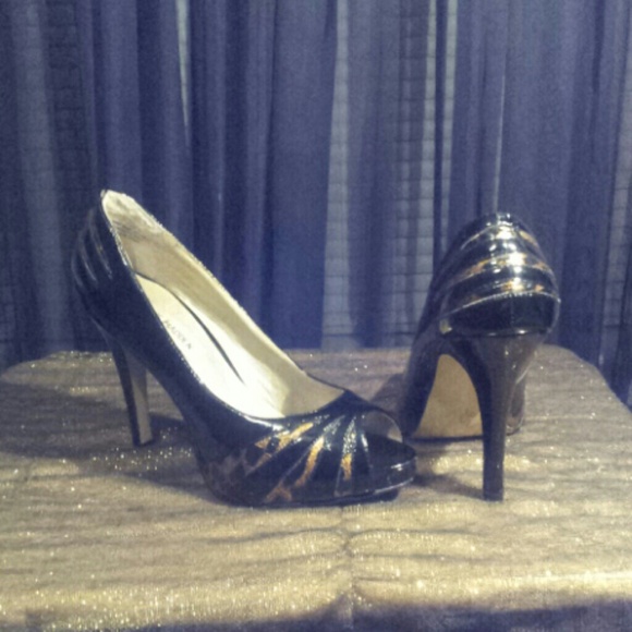 Steve Madden black & leopard heels size 7.5