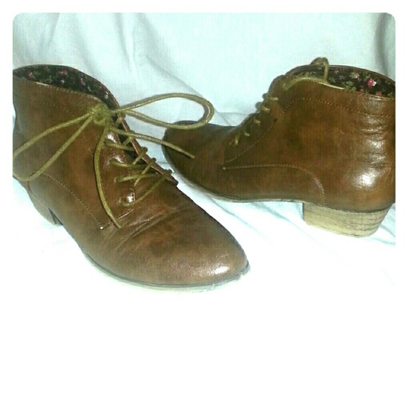 Brown clogs