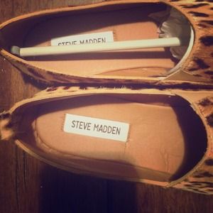 Steve madden fur shoes, leather lining size 9