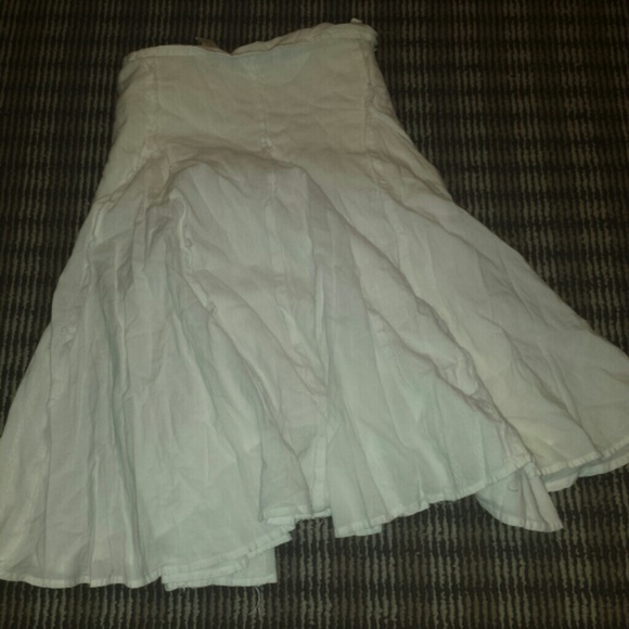 Tea cup length white skirt from old navy
