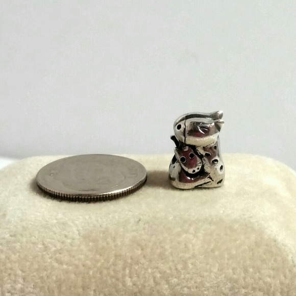 Pandora Jewelry - Pandora...Mommy & Baby Giraffe Charm so Cute! 💕