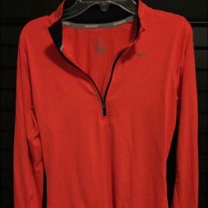 NWOT Nike Element Half Zip Pullover XS