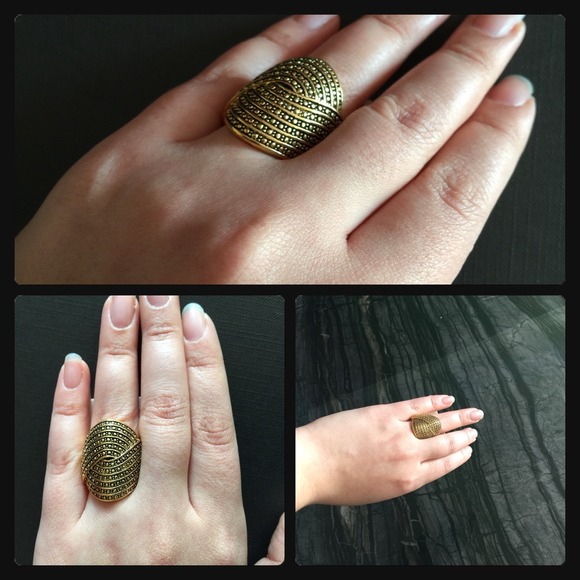 Charming Ring - Picture 3 of 3