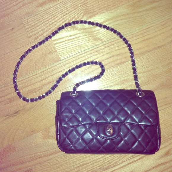 Quilted cross body purse