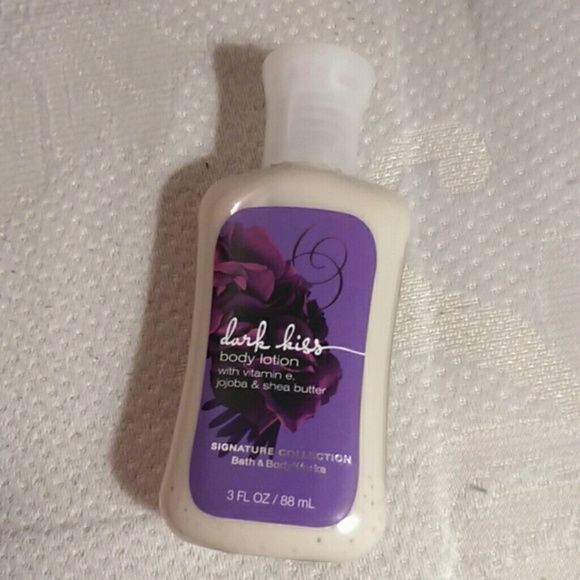 Dark kiss body lotion