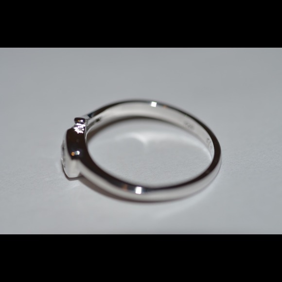 Ring - Picture 2 of 3