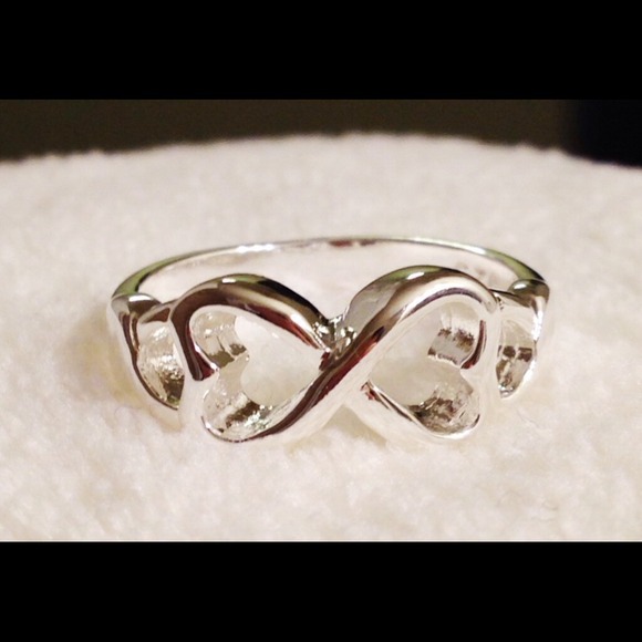 Sterling silver Heart infinity ring