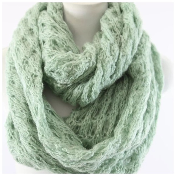 Mint Green Soft Sweater Yarn Scarf - Picture 2 of 4