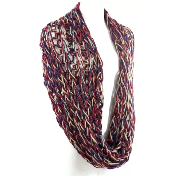 Chunky Loose Weave Scarf - Picture 3 of 3
