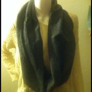 Grey 100% cashmere infinity scarf
