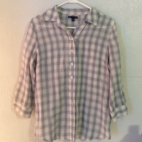 Quarter -sleeve Gap button up - Picture 4 of 4