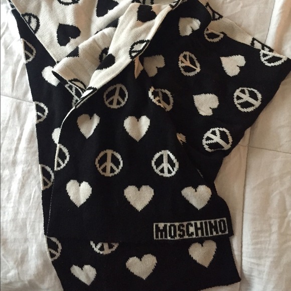 Moschino Peace and Hearts Scarf!