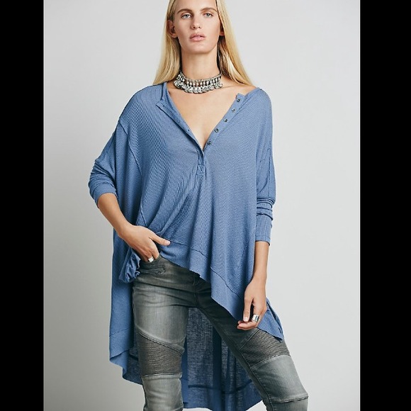 Free People oversized flowy Henley blue - Picture 3 of 4