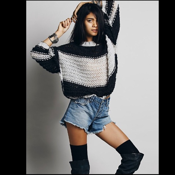 💜bundled Free People Side by Side pullover sweate - Picture 3 of 3