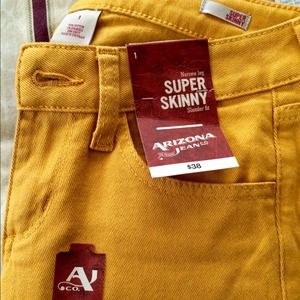 Super Skinny Yellow Jeans