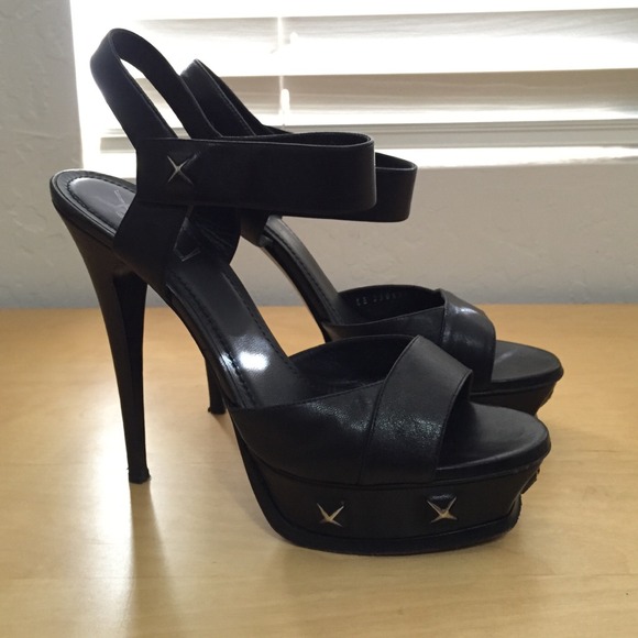 YSL tribute 105 sandal