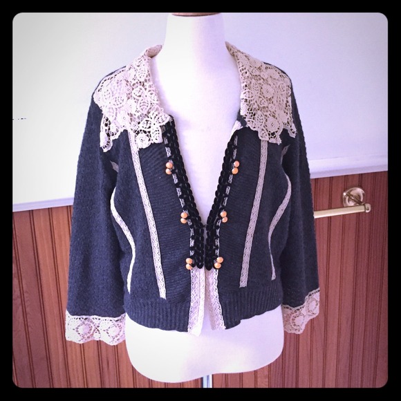 Gorgeous Guinevere Anthropologie sweater medium