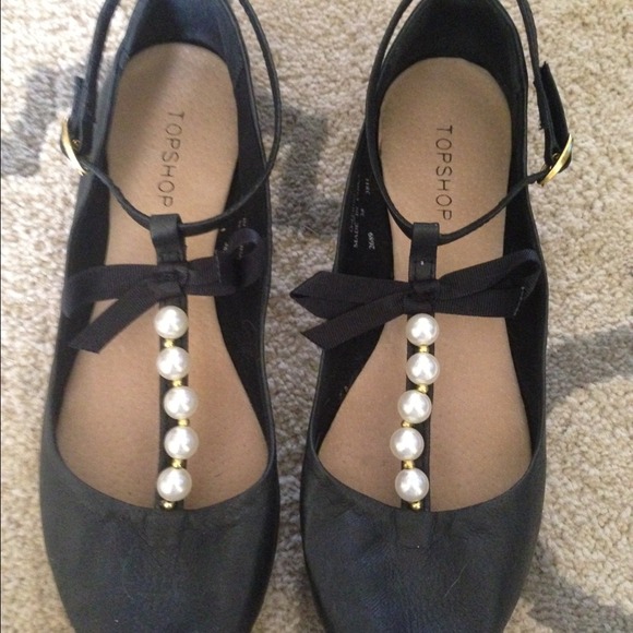 Top shop flats with pearl and bow detail