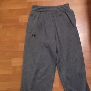 Under Armour Men's Fleece lined sweat pants.