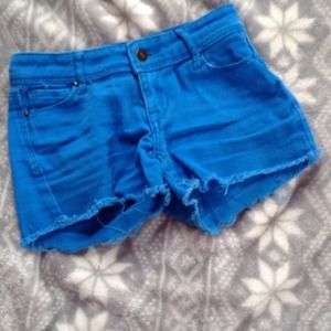 delias shorts