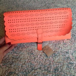 NWT American Eagle clutch!
