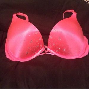 VICTORIA SECRET BOMBSHELL BRA