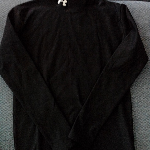 under armour long sleeve dry fit shirt