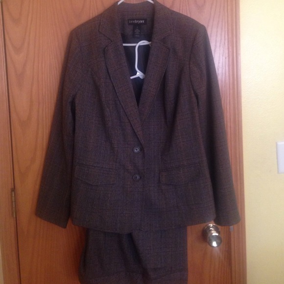 Plus size brown tweed business suit!